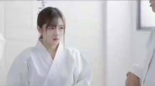 小姨子老公考研到国外深造偷偷背着媳妇和小姨子到酒店开房啪啪